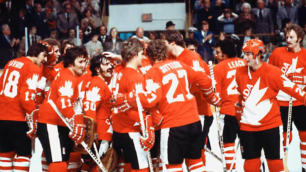 Team-Canada-1976-Denis-Brodeur.jpg